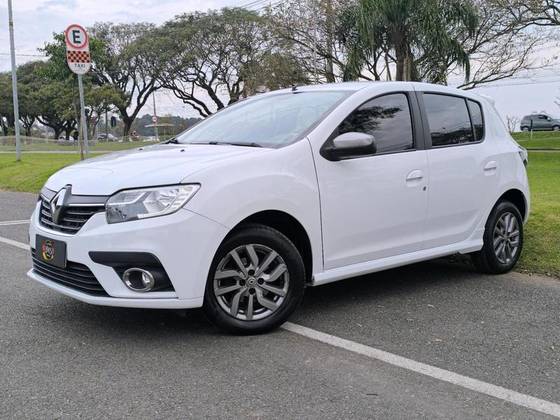 RENAULT SANDERO 1.0 12V SCE FLEX GT LINE MANUAL RENAULT SANDERO 1.0 12V SCE FLEX GT LINE MANUAL